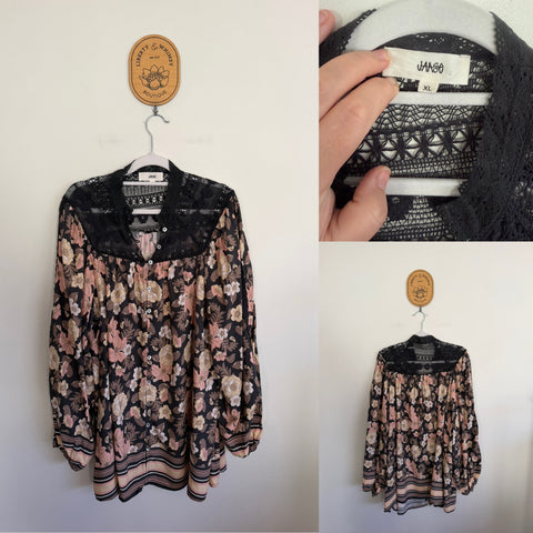 Jaase black floral crochet trim blouse Sz XL EEUC