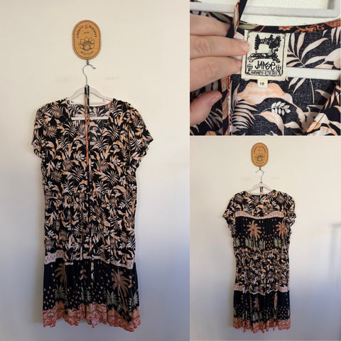 Jaase black floral s/s belted dress Sz 16 as new