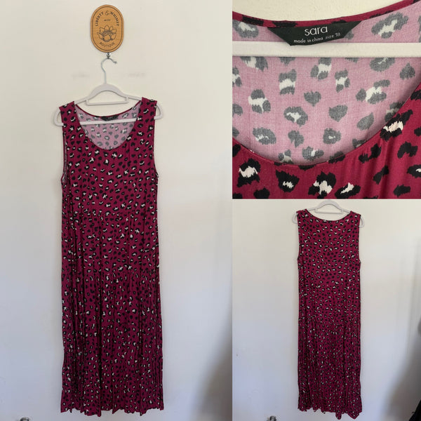 Sara leopard print tiered dress Sz 18 EUC worn once