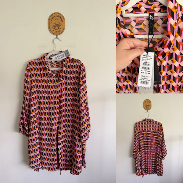 Taking Shape luxe satin pleat shirt Sz 18 RRP $159.99 NWT