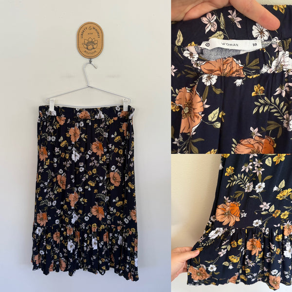 Target Woman navy floral ruffle skirt Sz 18 as new (washed only)