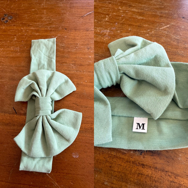 Sea foam Sz M bow 19cm 6-12m NWOT