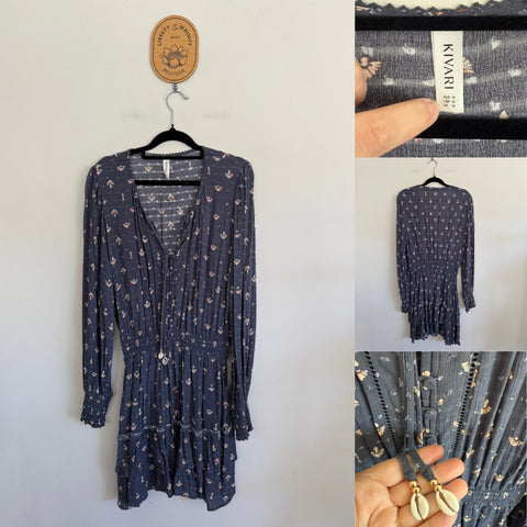 Kivari l/s blue floral dress Sz 14 as new