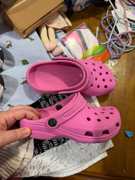 Crocs pink shoes Sz 1 VGUC