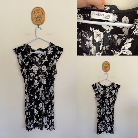 Chasing Kate by St Frock black floral dress Sz 14 but very small fit, more like 10-12 EEUC