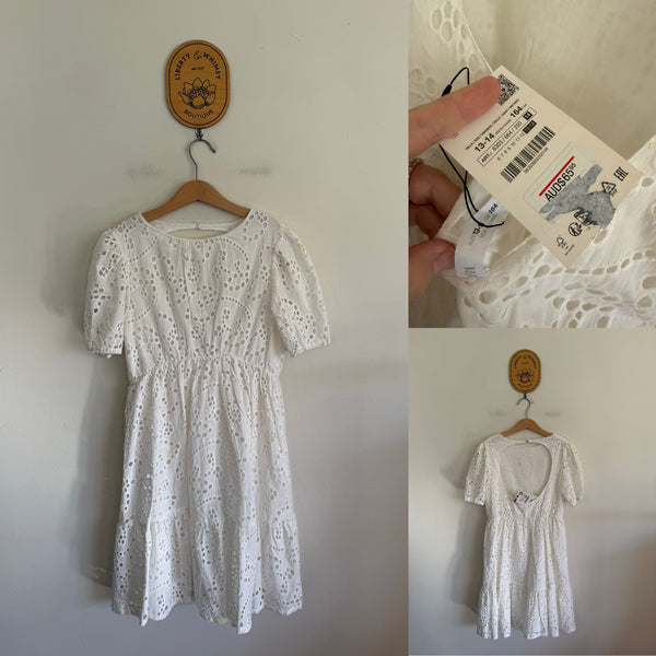 Zara Girl white broderie dress Sz 13-14 RRP $65.95 NWT