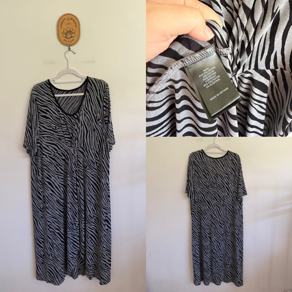 Taking Shape grey soft stretch dress Sz 16-18 as new