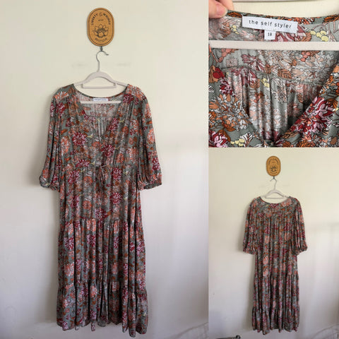 The Self Styler sea foam floral dress Sz 18 as new