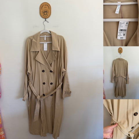 Avella cream trench coat Sz 20 RRP $45 NWT