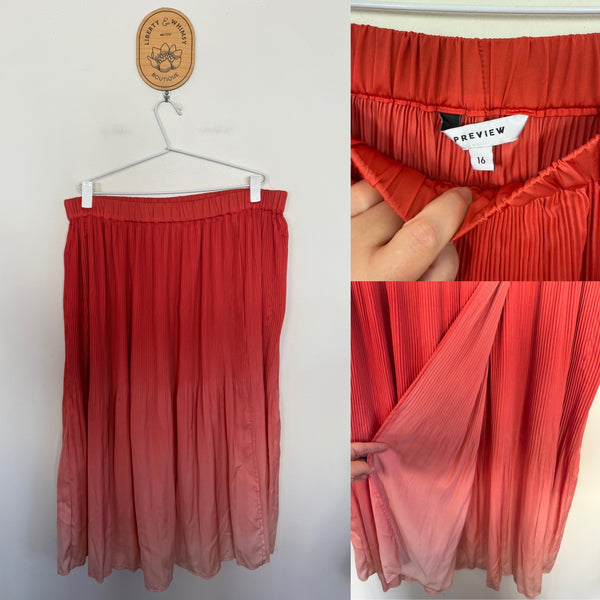 Preview pink ombré skirt Sz 16 as new