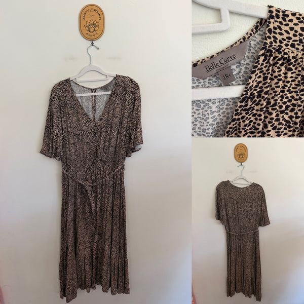 Belle Curve spot belted dress Sz 18 EEUC