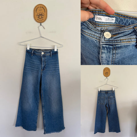 Zara Girl flared jeans Sz 9 as new/EUC