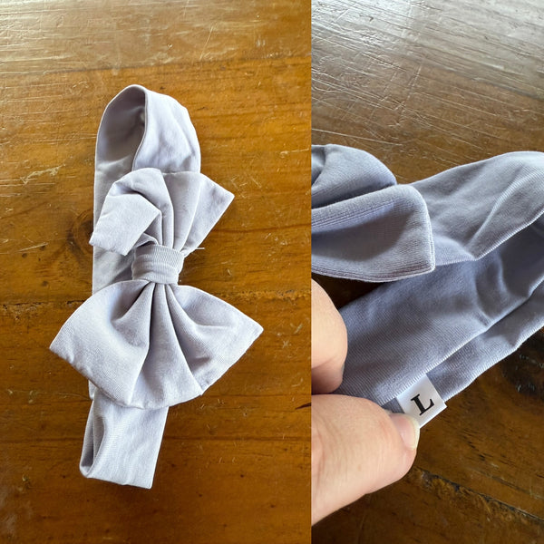 Light grey Sz L bow 21.5cm 1-3y NWOT