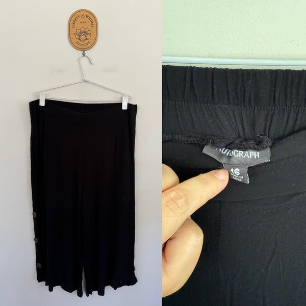 Autograph black 3/4 button pants Sz 16 EUC worn once