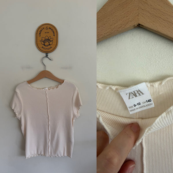 Zara cream ribbed top Sz 9-10 as new