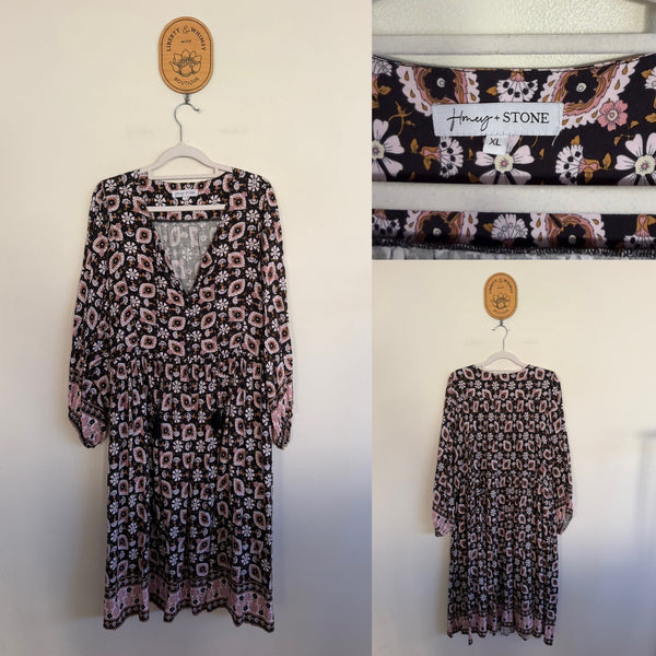 Honey + Stone black floral midi dress Sz XL as new