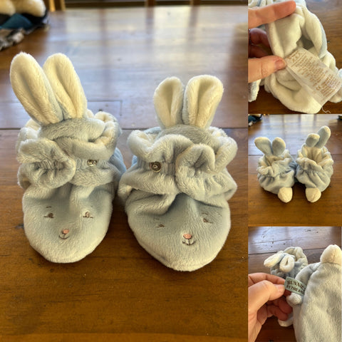 Bunnies by the Bay blue slippers Sz 0 as new