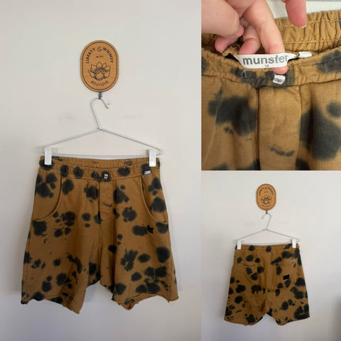 Munster ran tie-dye shorts Sz 14 VGUC - one of the drawstrings is hidden but it’s not needed