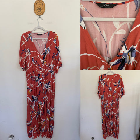 Sara blush floral dress Sz 16 EUC - worn twice