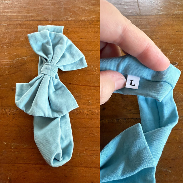 Mid blue Sz L bow 21.5cm 1-3y NWOT