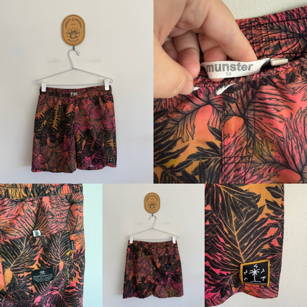 Munster leaf boardies Sz 14 EEUC