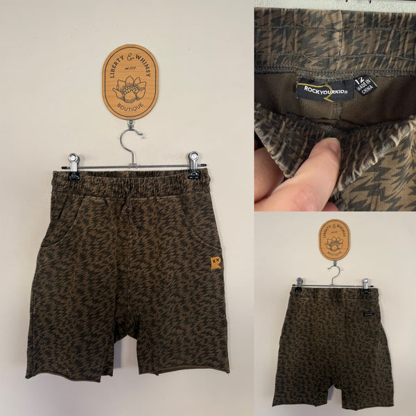 Rock Your Kid zig zag drop crotch shorts Sz 12 GUC
