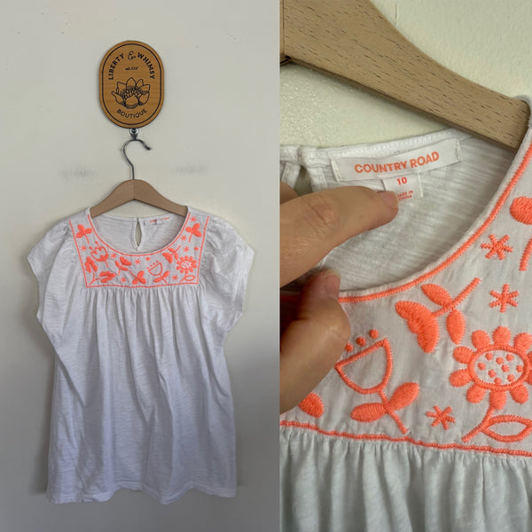 Country Road embroidered top Sz 10 VGUC