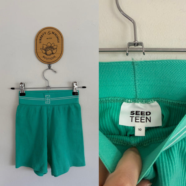 Seed green bike shorts Sz 10 (very slim waist) EUC