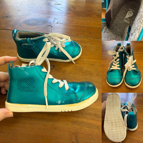 Bobux metallic blue hi-tops Sz 28 VGUC
