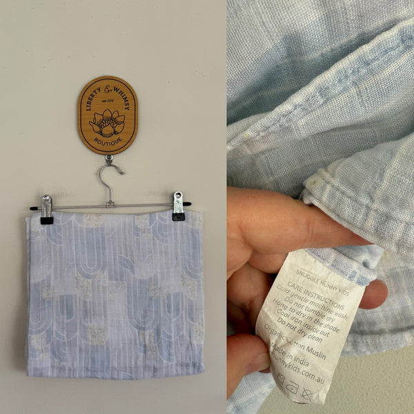 Snuggle Hunny blue muslin wrap EEUC