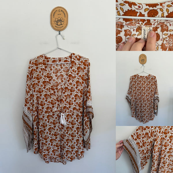 Rip Curl terracotta floral top Sz L EUC worn twice