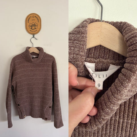 TILII soft brown turtleneck jumper Sz 9 as new
