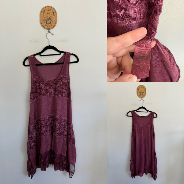 Brand unknown dark pink knit top tunic Sz L as new