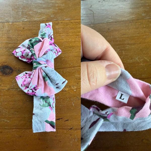 Grey floral Sz L bow 21.5cm 1-3y NWOT