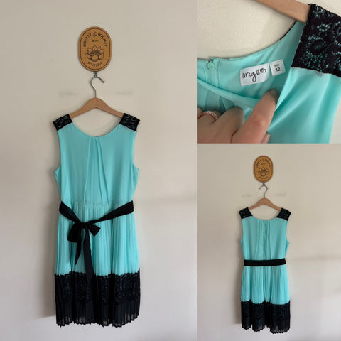 Origami aqua/black lace pleat dress Sz 12 NWOT