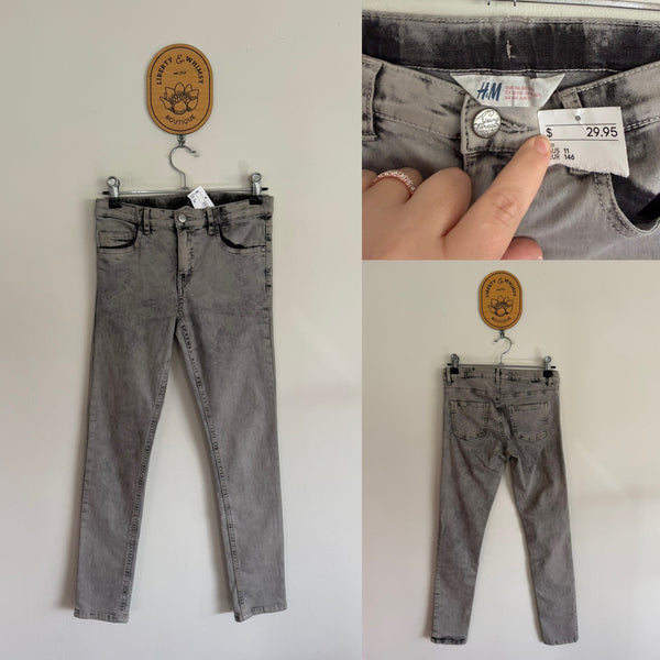 H&M grey acid wash skinny jeans Sz 11 NWT