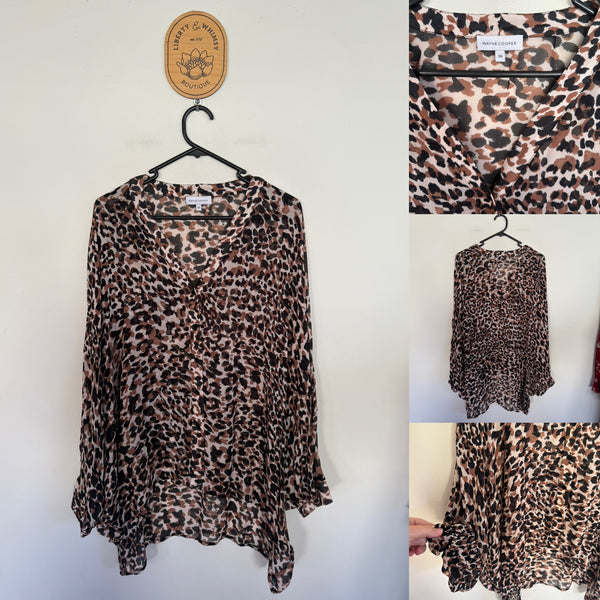 Wayne Cooper leopard print blouse Sz 16 NWOT