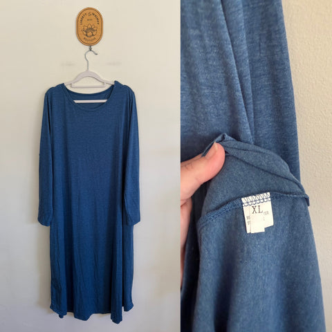 Brand unknown l/s blue dress Sz XL as new