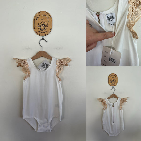 Penny & Co white flutter bodysuit Sz 2-3 NWD - dust mark on back that will wash out