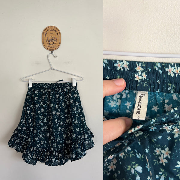 Island State blue floral skirt Sz 6 but very generous, would best fit 8-10, as new (washed only)