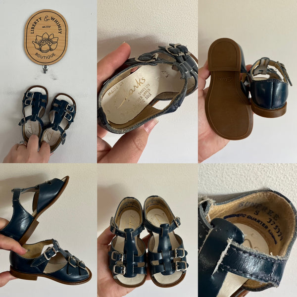 Clarks vinty navy leather sandals Sz 4.5 as new