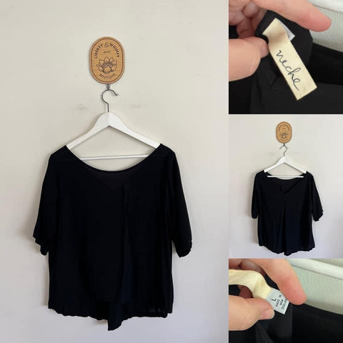 Niche NZ black v-back top Sz L NWOT