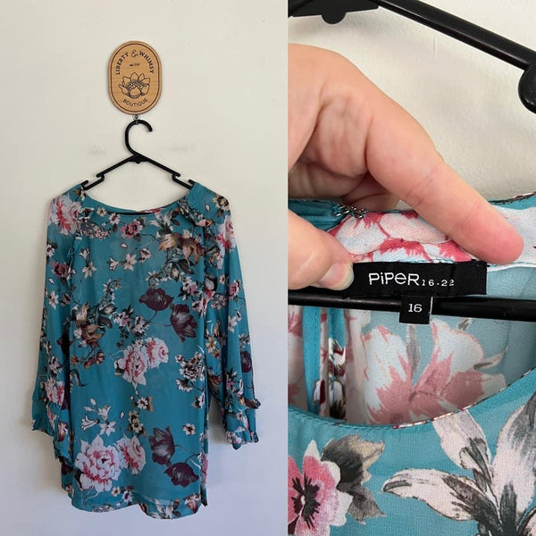 Piper l/s floral ruffle sleeve top Sz 16 as new (washed)