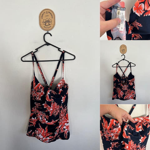 Seafolly hibiscus swim tank with underwire Sz 18DD EUC only worn a couple of times